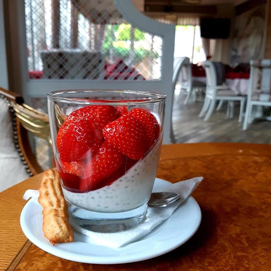 Hotel Club Central خيساريا المظهر الخارجي الصورة