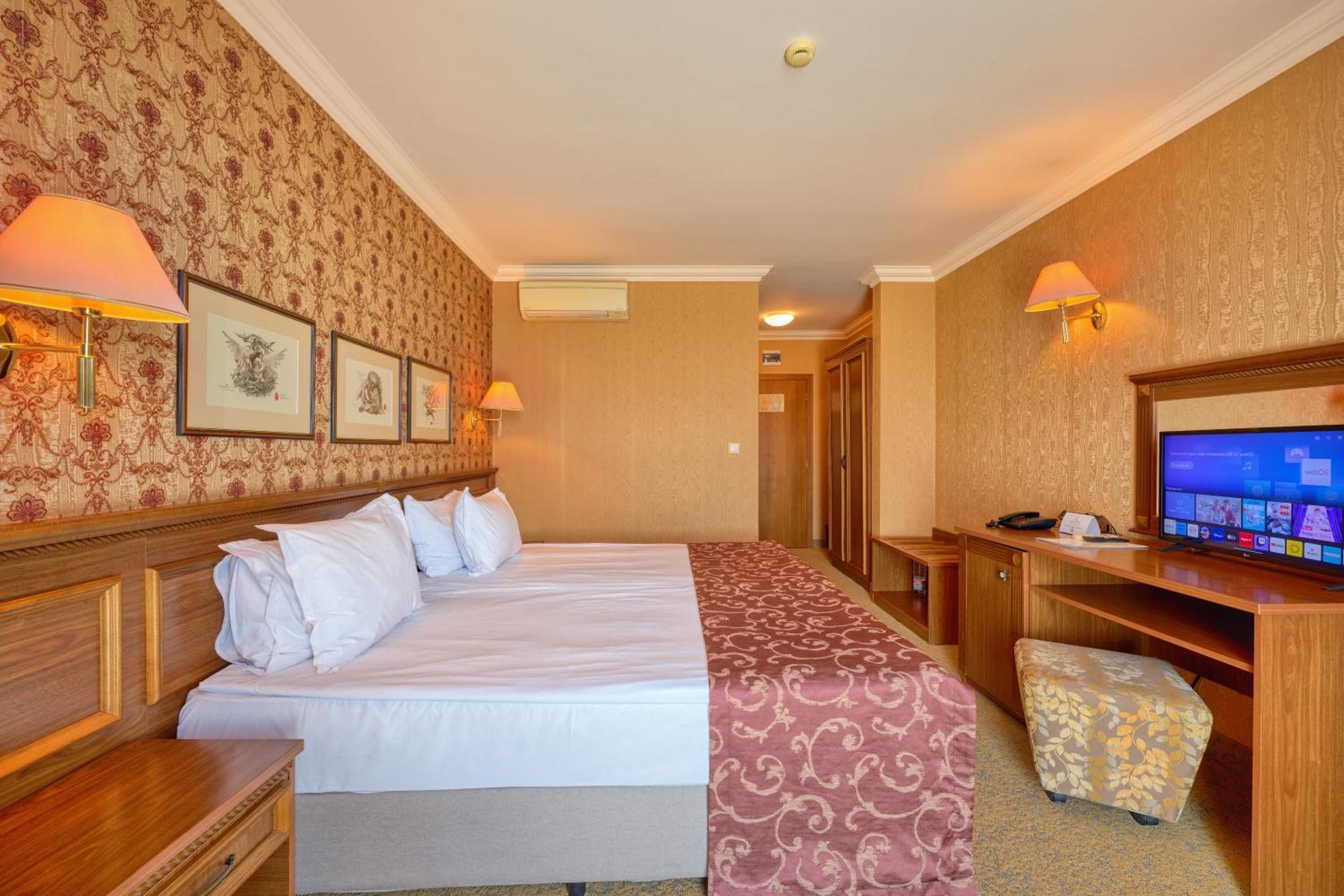 Hotel Club Central خيساريا المظهر الخارجي الصورة