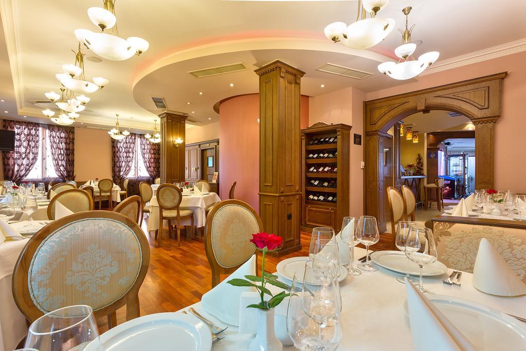 Hotel Club Central خيساريا المظهر الخارجي الصورة