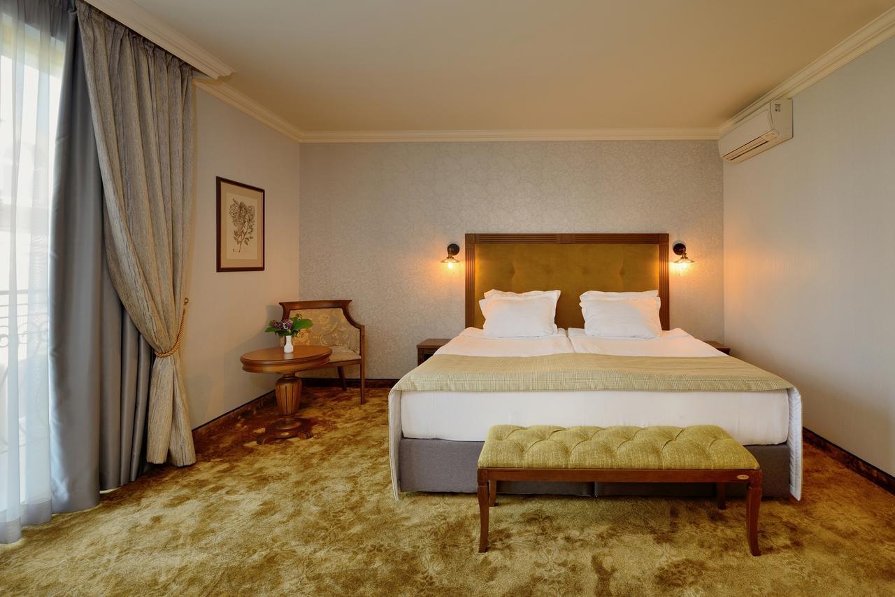 Hotel Club Central خيساريا المظهر الخارجي الصورة